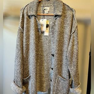 URBAN OUTFITTERS NWT Grey Chunky Cardigan Size Small